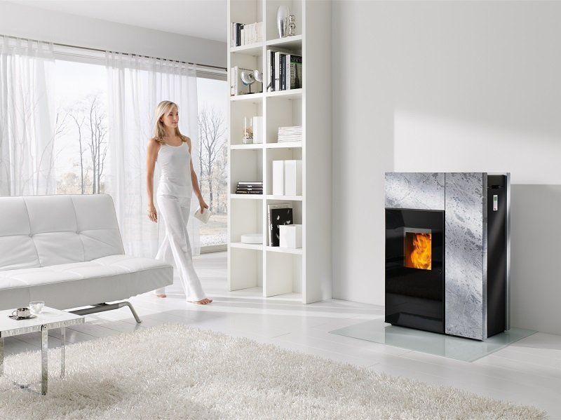 RIKA TOPO poêle à granulés Au coin du feu 38440 Saint Jean de Bournay